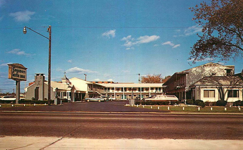 Sagamore Motor Lodge - Old Postcard (newer photo)